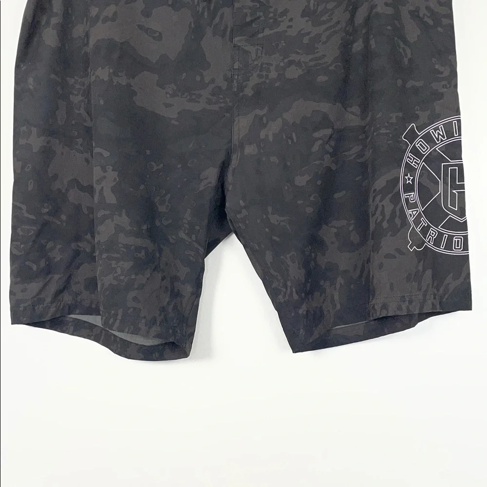 Howitzer Men's 40 Black Camo Drawstring Resort Vacation Logo Swim Board Shorts